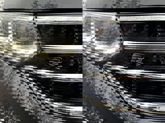 Used 2022 Volkswagen Tiguan SEL R-Line image 5