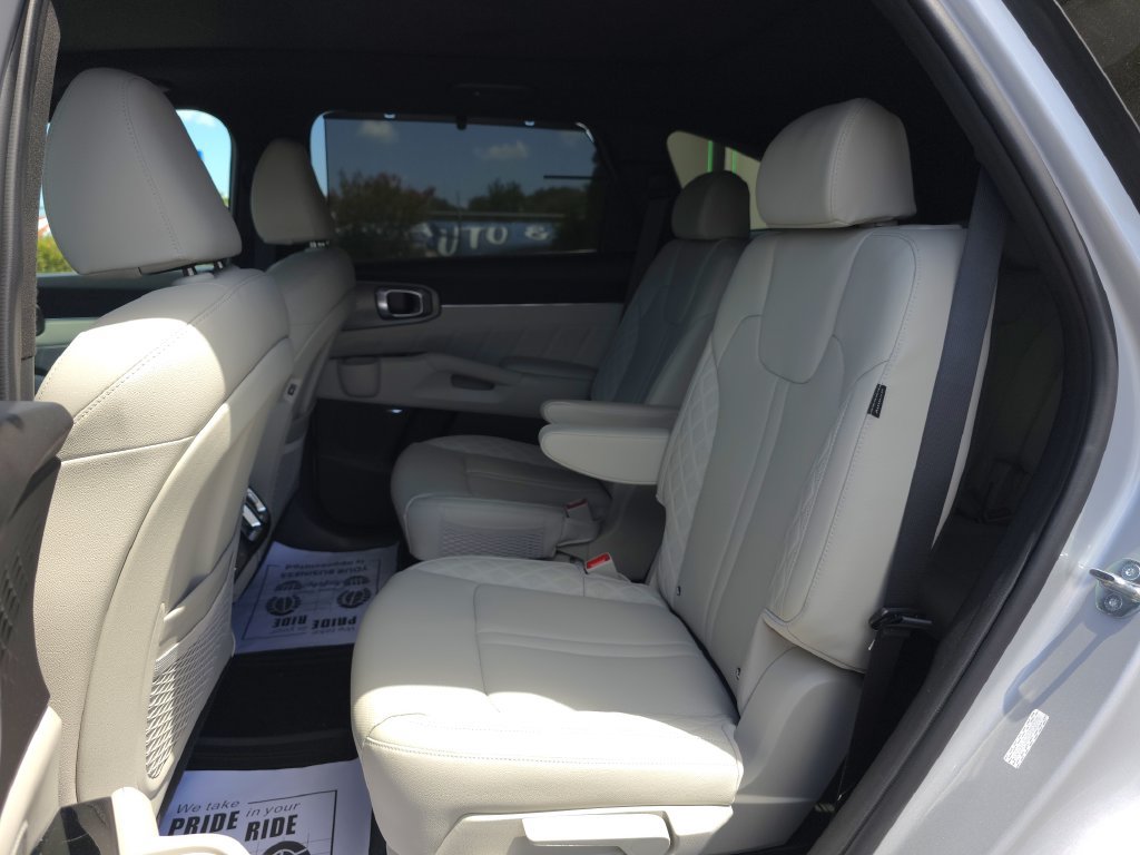 Used 2025 Kia Sorento SX Prestige AWD/4WD image 12