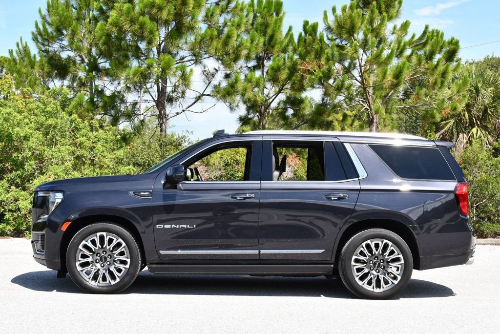 Used 2023 GMC Yukon Denali Ultimate AWD/4WD image 29