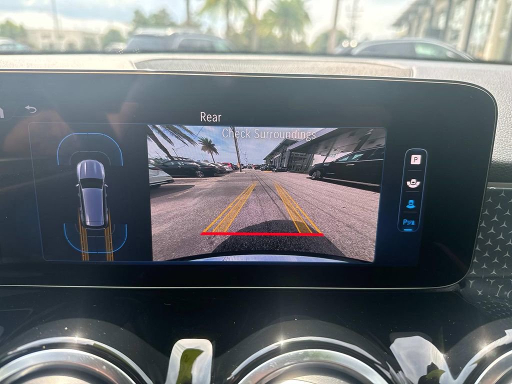 Used 2024 Mercedes-Benz GLB 250 GLB 250 image 26