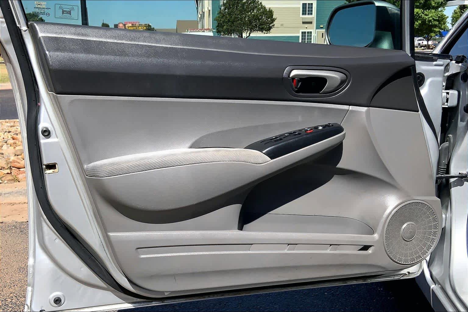Used 2010 Honda Civic LX image 21