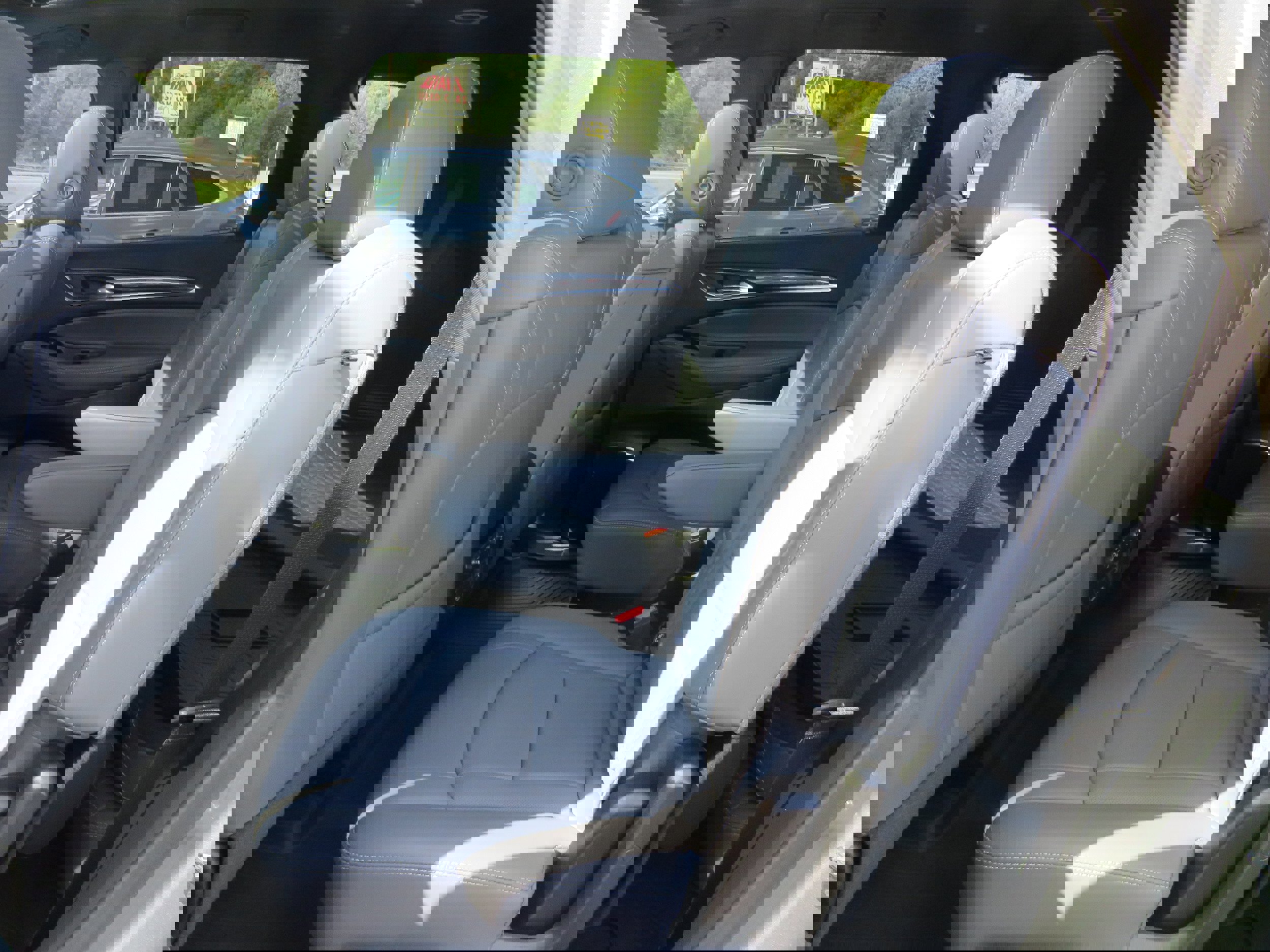 Used 2023 Buick Enclave Premium w/ Experience Buick Package image 9