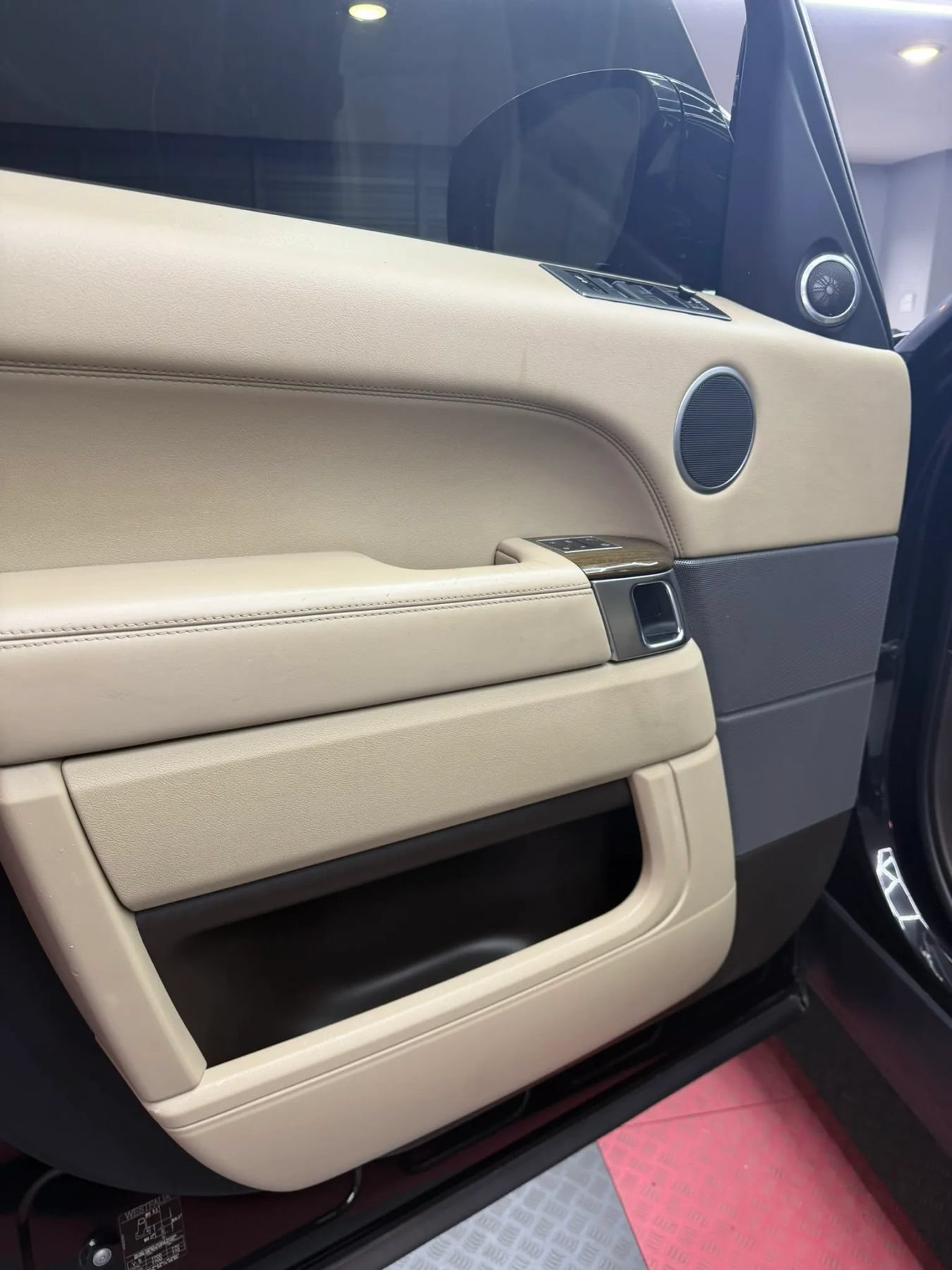 Used 2015 Land Rover Range Rover Sport Supercharged AWD/4WD image 10
