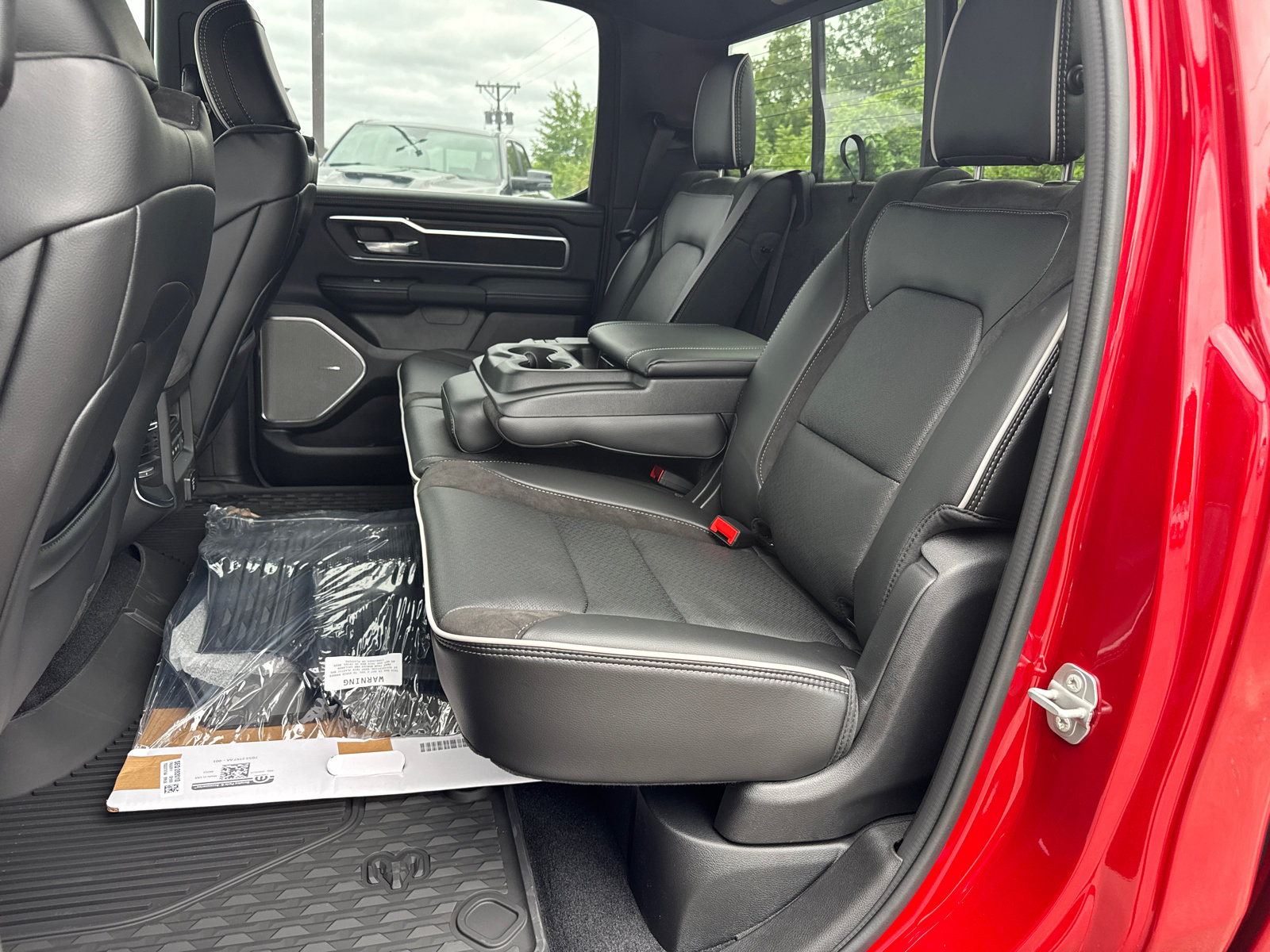 New 2026 RAM 1500 Laramie w/ Advanced Safety Group II AWD/4WD image 5
