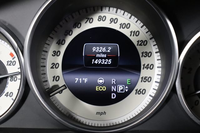 Used 2014 Mercedes-Benz E 550 4MATIC Sedan image 32