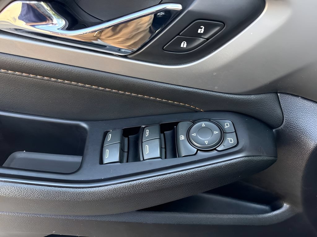 Used 2019 Chevrolet Traverse LT w/ LT Premium Package AWD/4WD image 27
