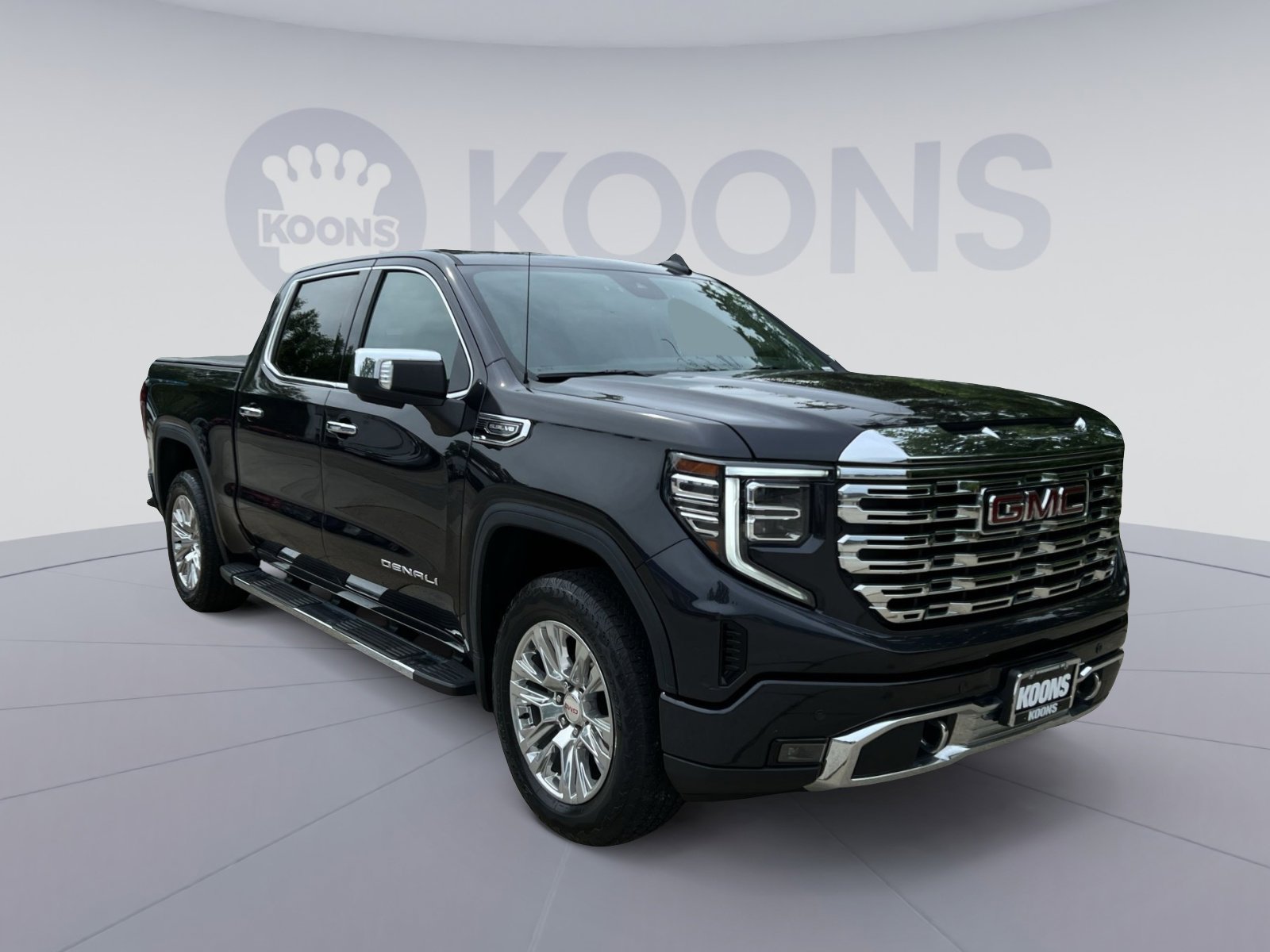Used 2022 GMC Sierra 1500 Denali AWD/4WD image 2