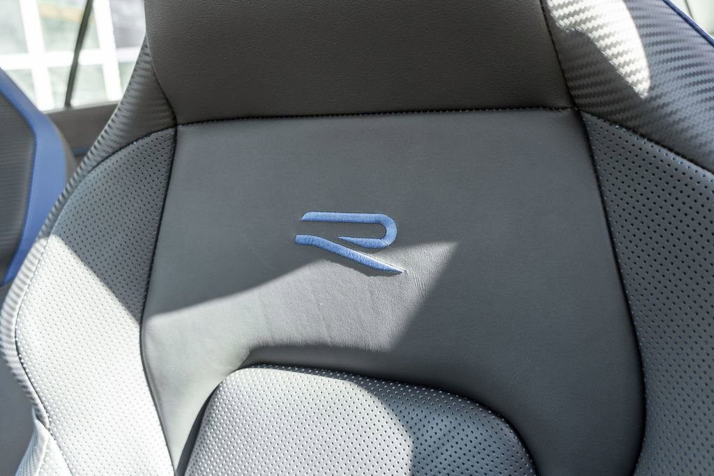 Used 2024 Volkswagen Golf R 4-Door image 8