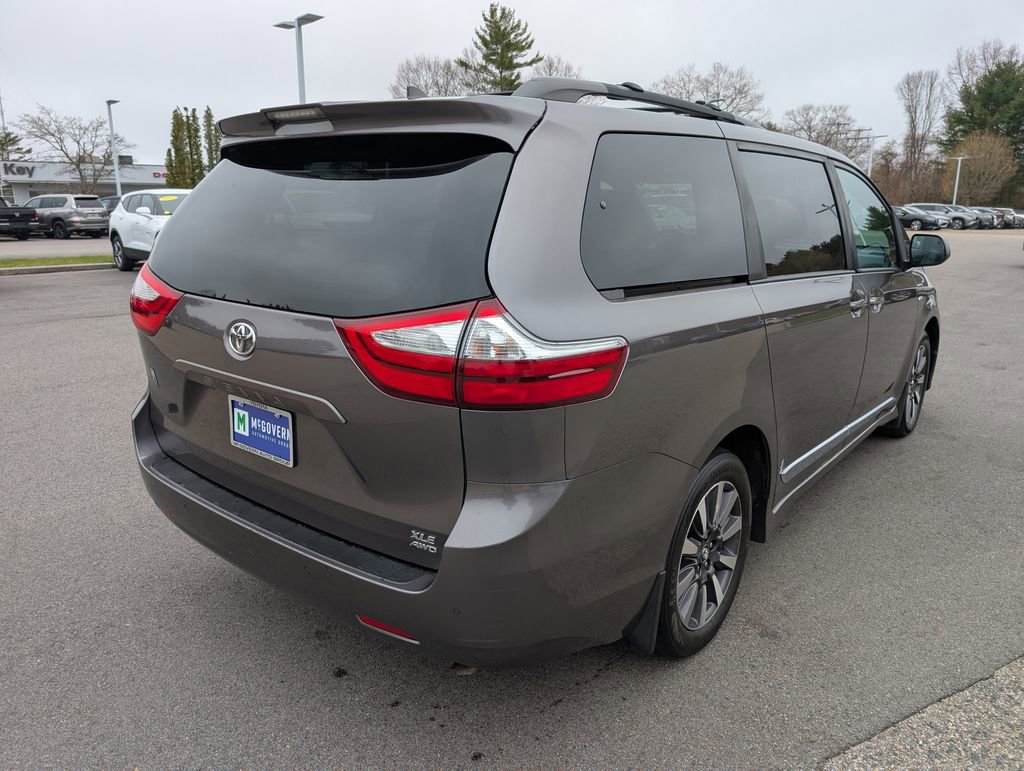 Used 2019 Toyota Sienna XLE w/ XLE Navigation Package AWD/4WD image 5