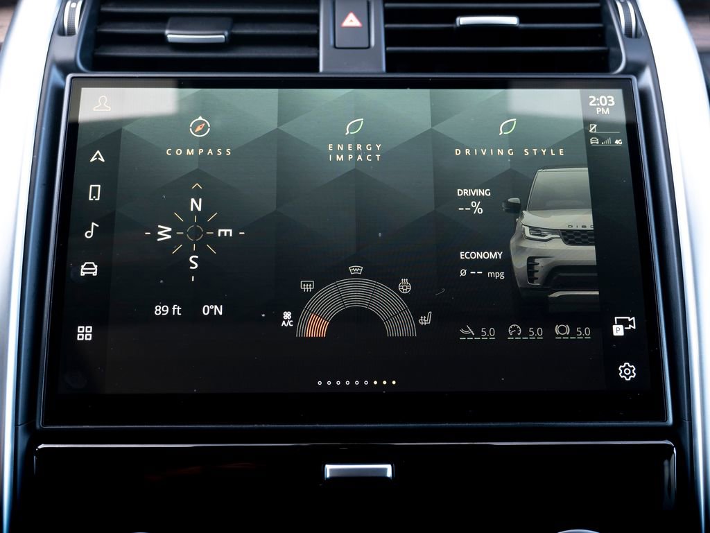 Certified 2024 Land Rover Discovery Dynamic SE image 24