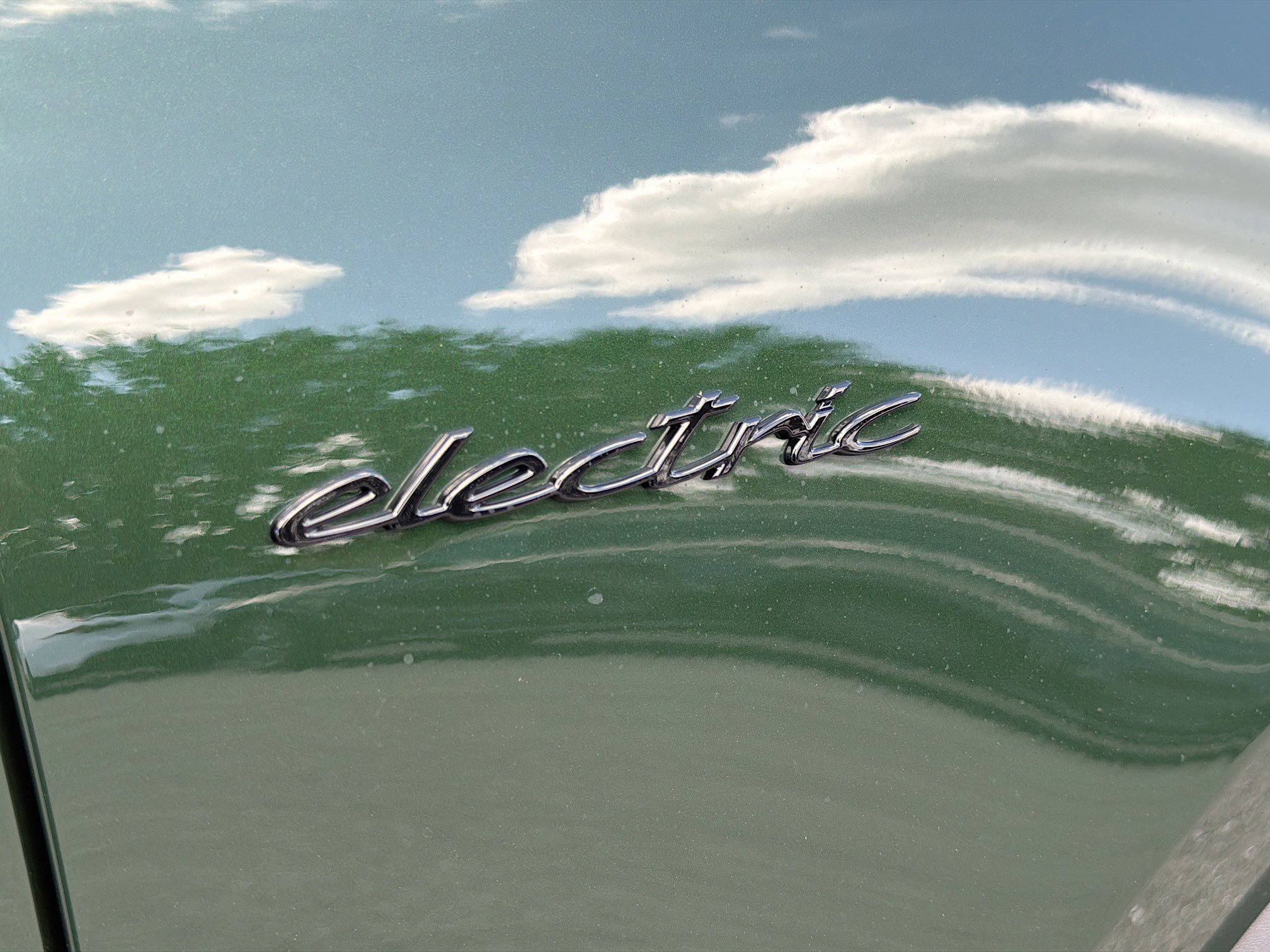 Used 2024 Porsche Macan 4 Electric image 11