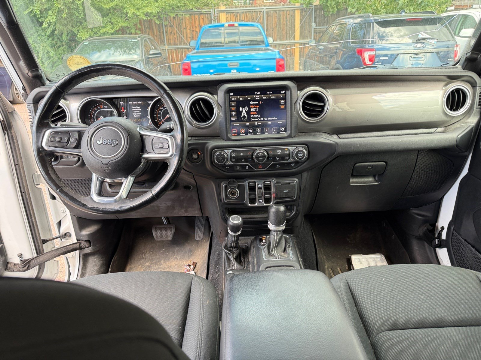 Used 2020 Jeep Gladiator Overland AWD/4WD image 19