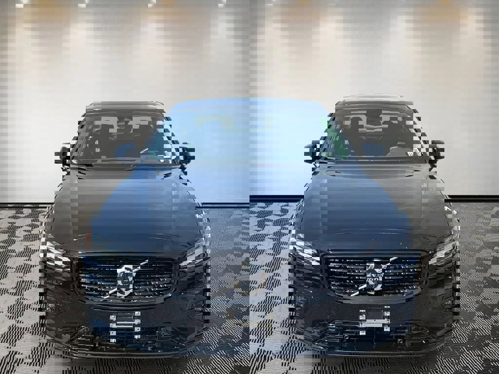 Certified 2023 Volvo S60 B5 Plus w/ Climate Package image 8