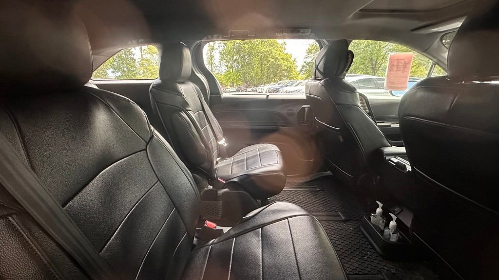 Used 2021 Toyota Sienna XSE w/ XSE Plus Package FWD image 6