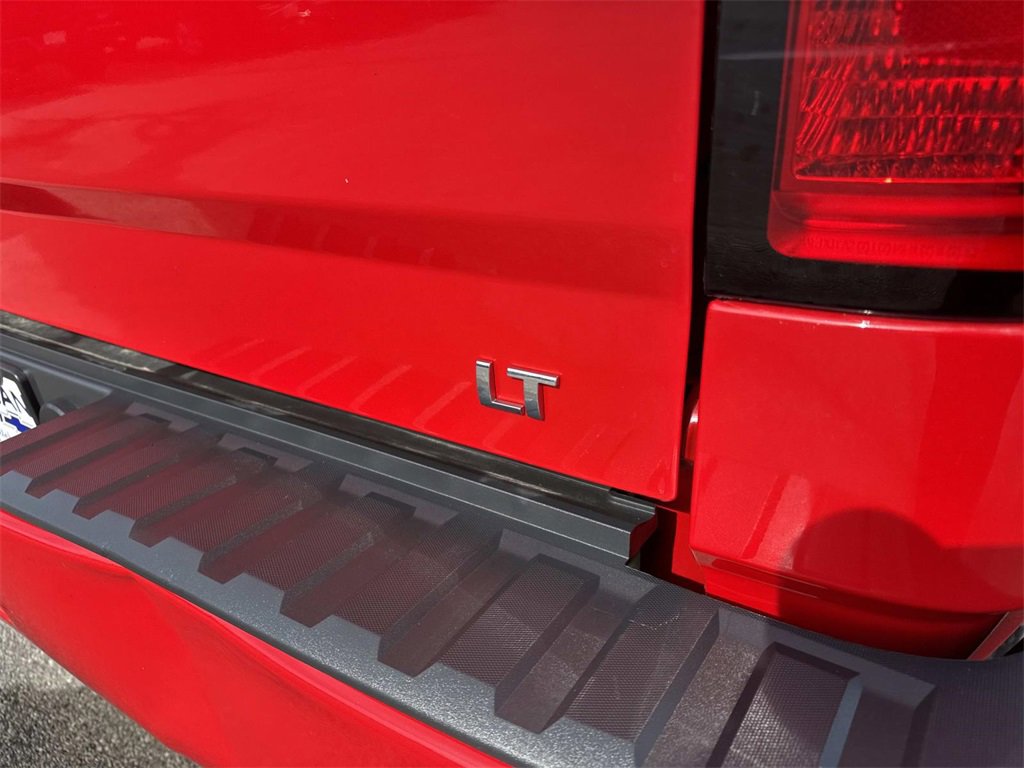 Used 2018 Chevrolet Silverado 1500 LT w/ All Star Edition image 5