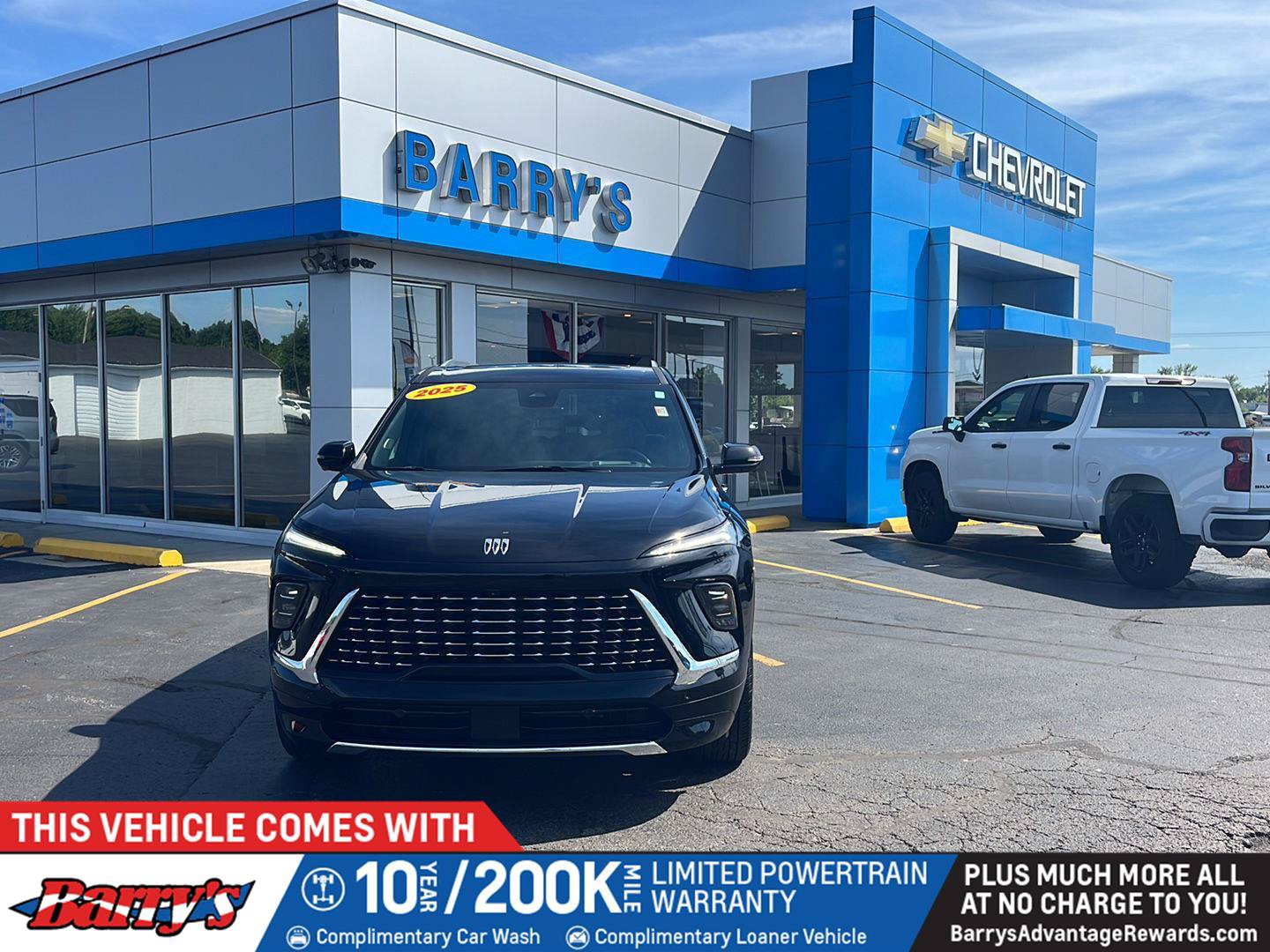 Used 2025 Buick Enclave Avenir w/ Super Cruise Package AWD/4WD image 1