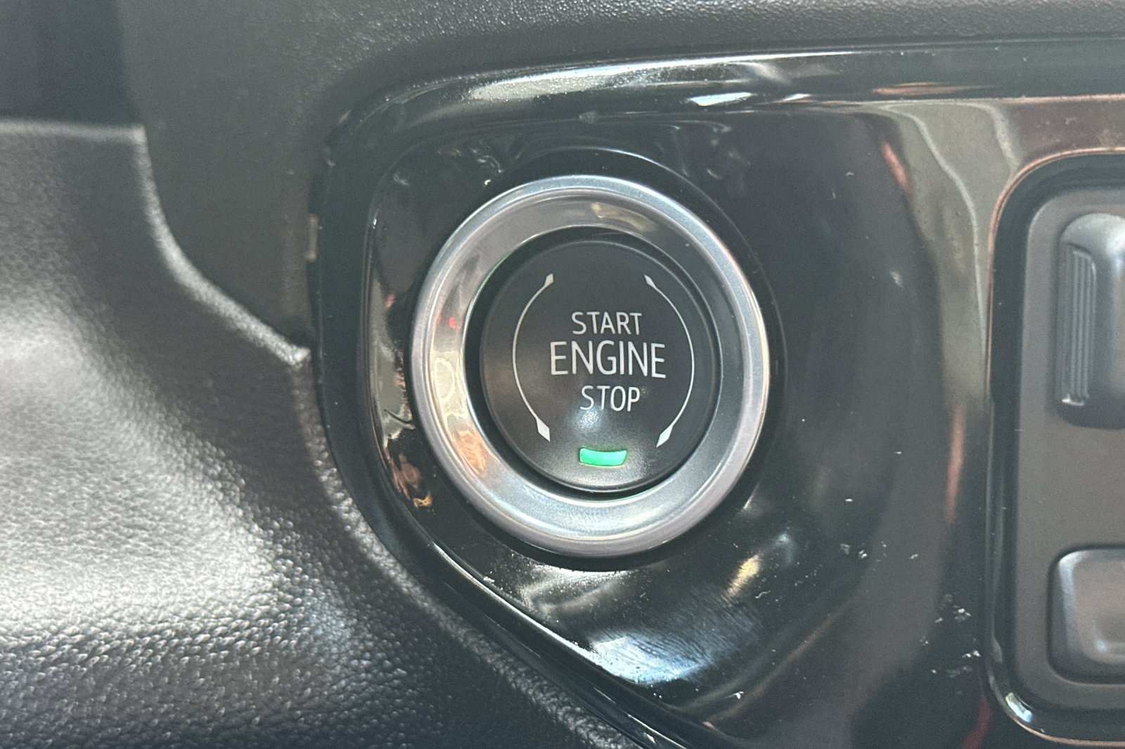 Used 2026 GMC Sierra 1500 SLT RWD image 21
