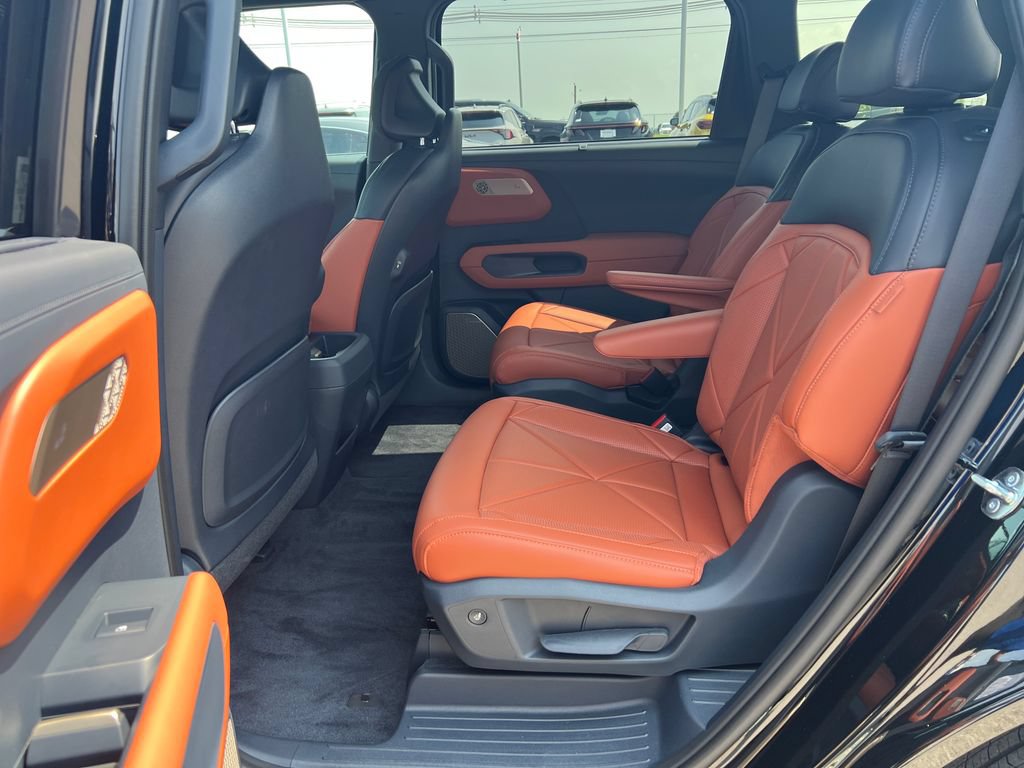 New 2027 Kia Telluride SX w/ Towing Package FWD image 14