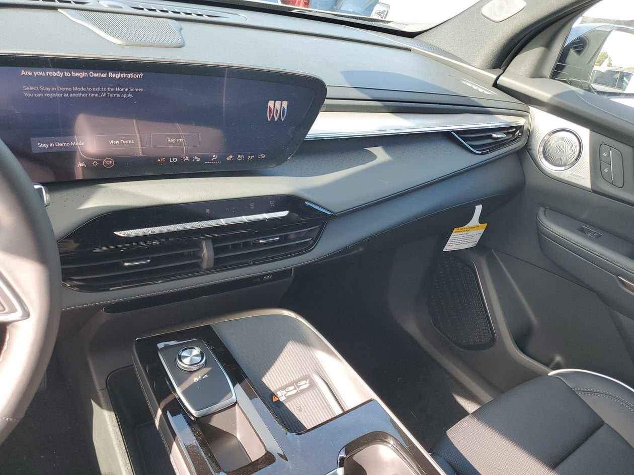New 2026 Buick Enclave Avenir w/ Super Cruise Package FWD image 27