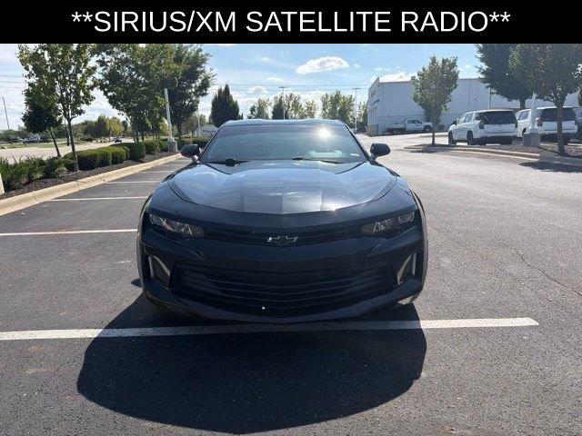 Used 2018 Chevrolet Camaro LT RWD image 3