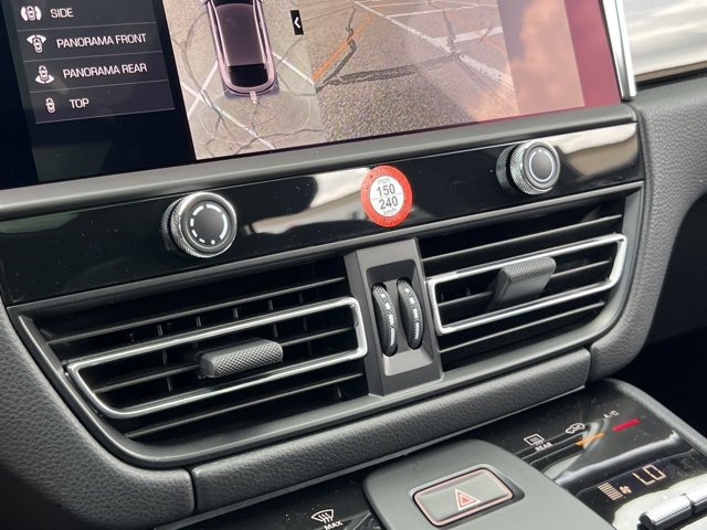 New 2025 Porsche Macan image 47