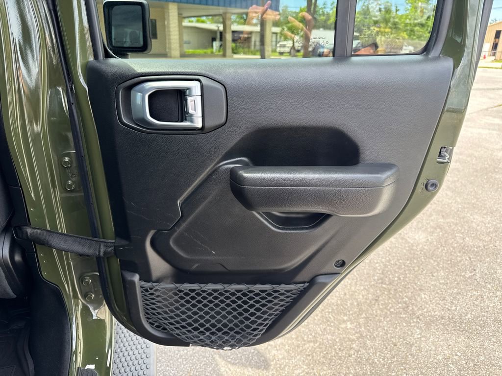 Used 2022 Jeep Wrangler Unlimited Sport AWD/4WD image 16