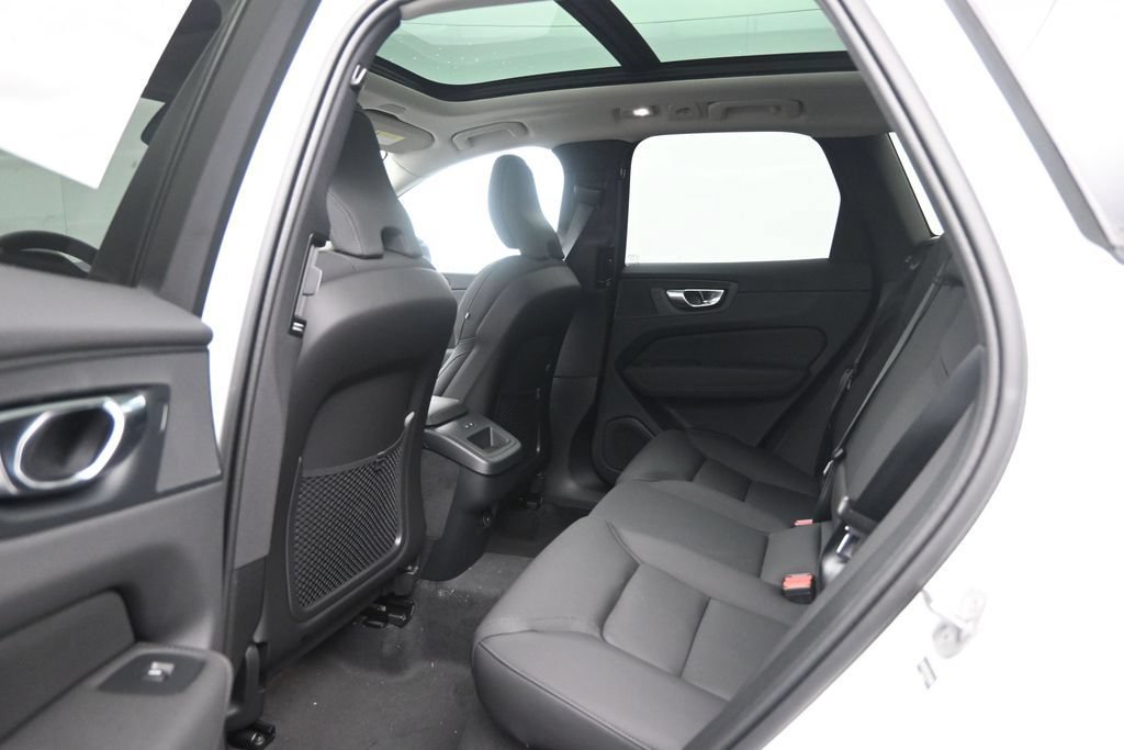 New 2026 Volvo XC60 B5 Plus w/ Climate Package AWD/4WD image 21