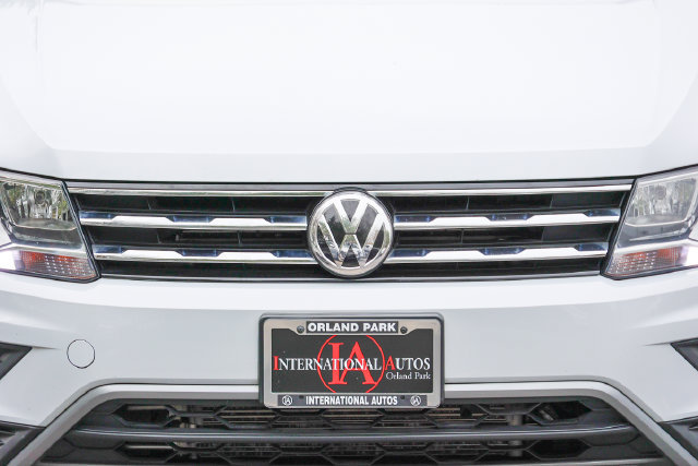 Used 2018 Volkswagen Tiguan SE w/ Panoramic Sunroof Package AWD/4WD image 17