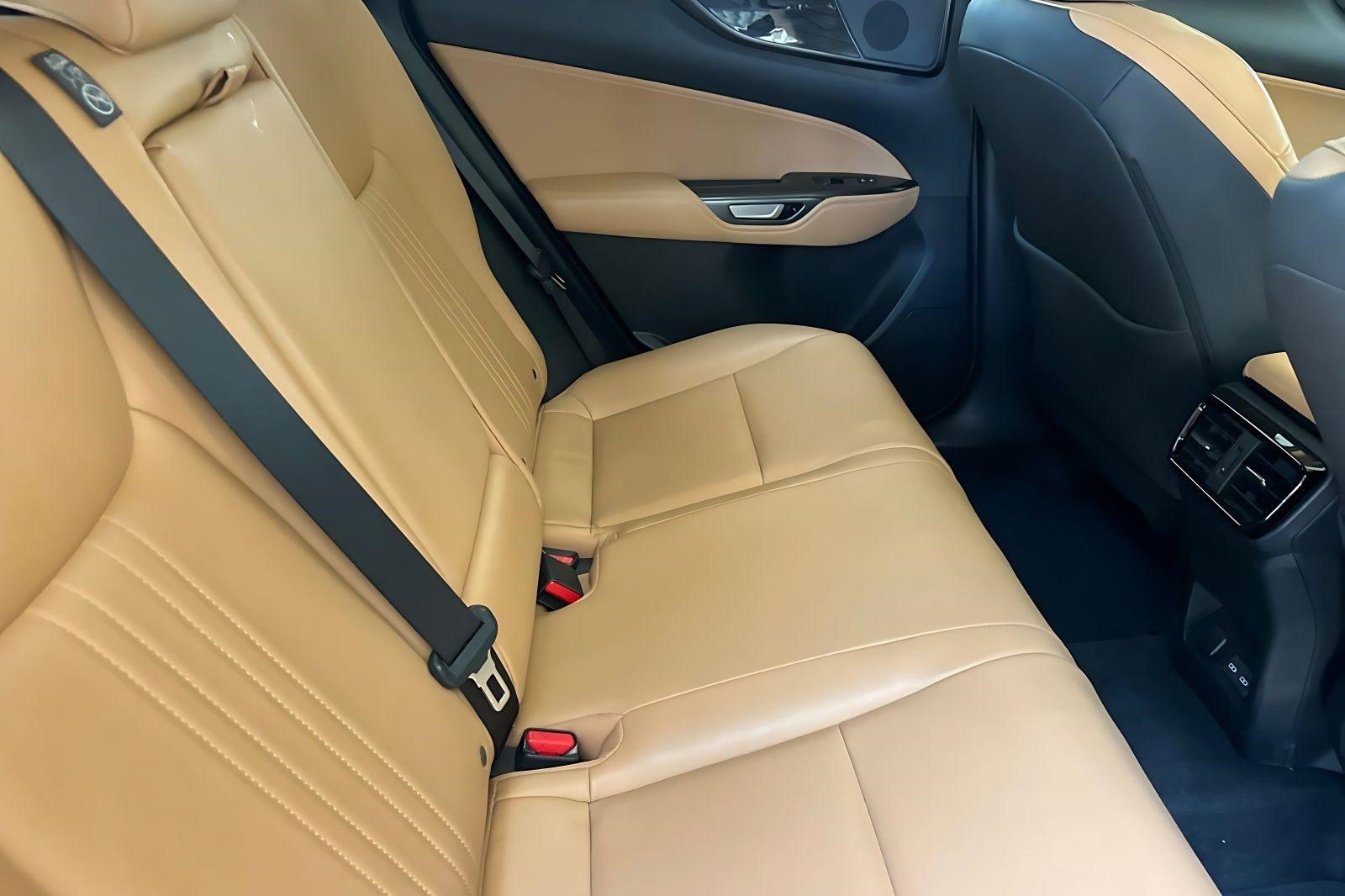 Certified 2024 Lexus NX 350h AWD image 33