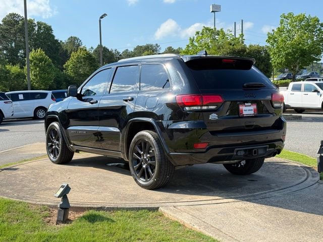 Used 2019 Jeep Grand Cherokee Altitude AWD/4WD image 5