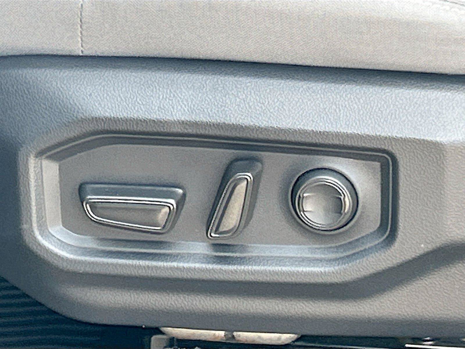 Used 2025 Toyota Tundra SR5 AWD/4WD image 23