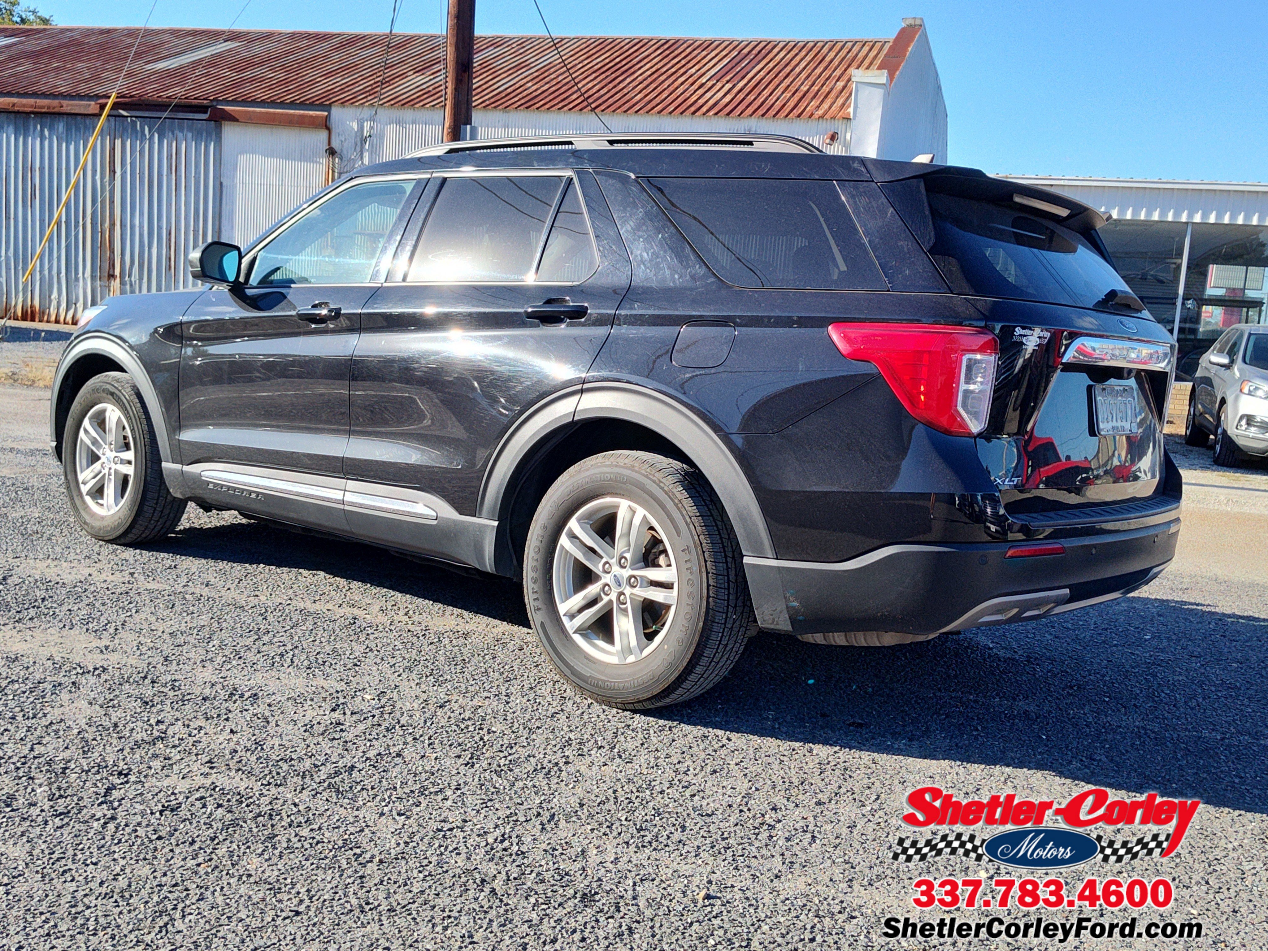 Used 2023 Ford Explorer XLT w/ Equipment Group 202A image 4