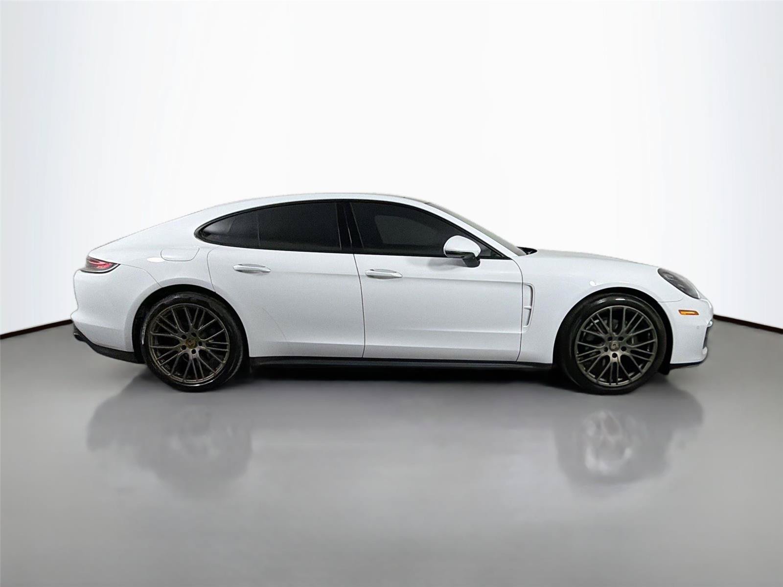 Certified 2023 Porsche Panamera Platinum Edition w/ Sport Chrono Package RWD image 8