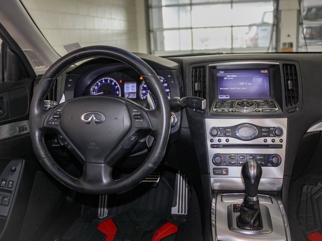 Used 2013 INFINITI G37 Journey w/ Premium Pkg image 6