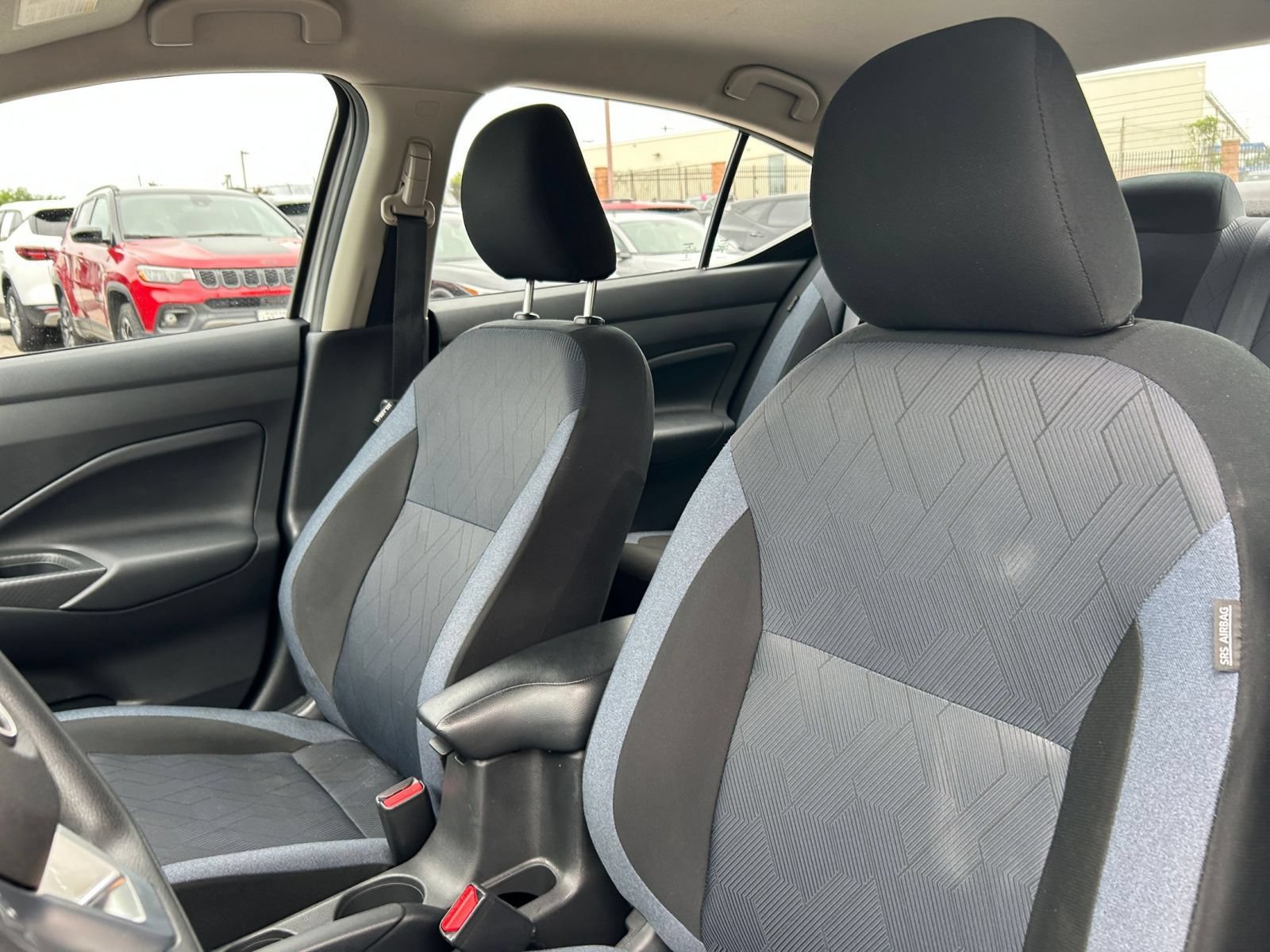 Used 2025 Nissan Versa SV FWD image 26