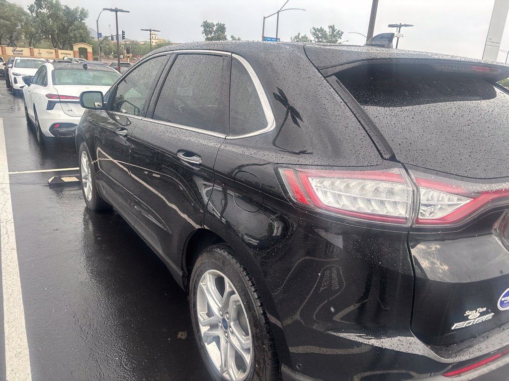 Used 2018 Ford Edge Titanium w/ Equipment Group 302A FWD image 2