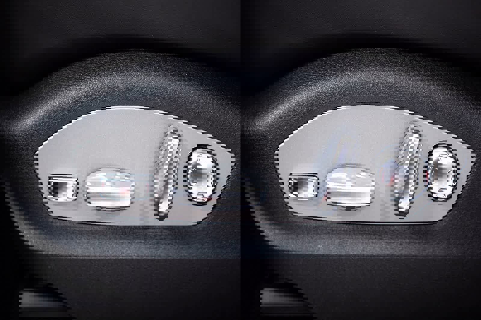 Certified 2025 Porsche Macan image 18