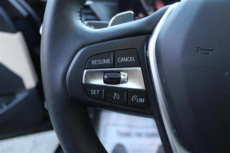 Used 2023 BMW 330i Sedan w/ Driving Assistance Package RWD image 16