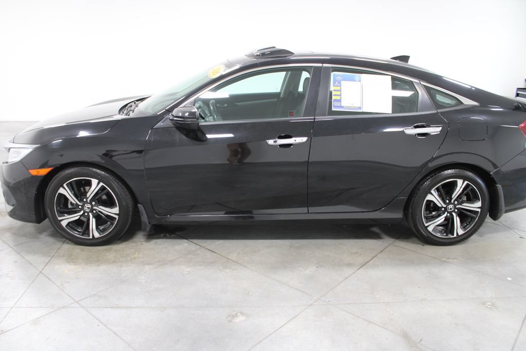 Used 2016 Honda Civic Touring image 6