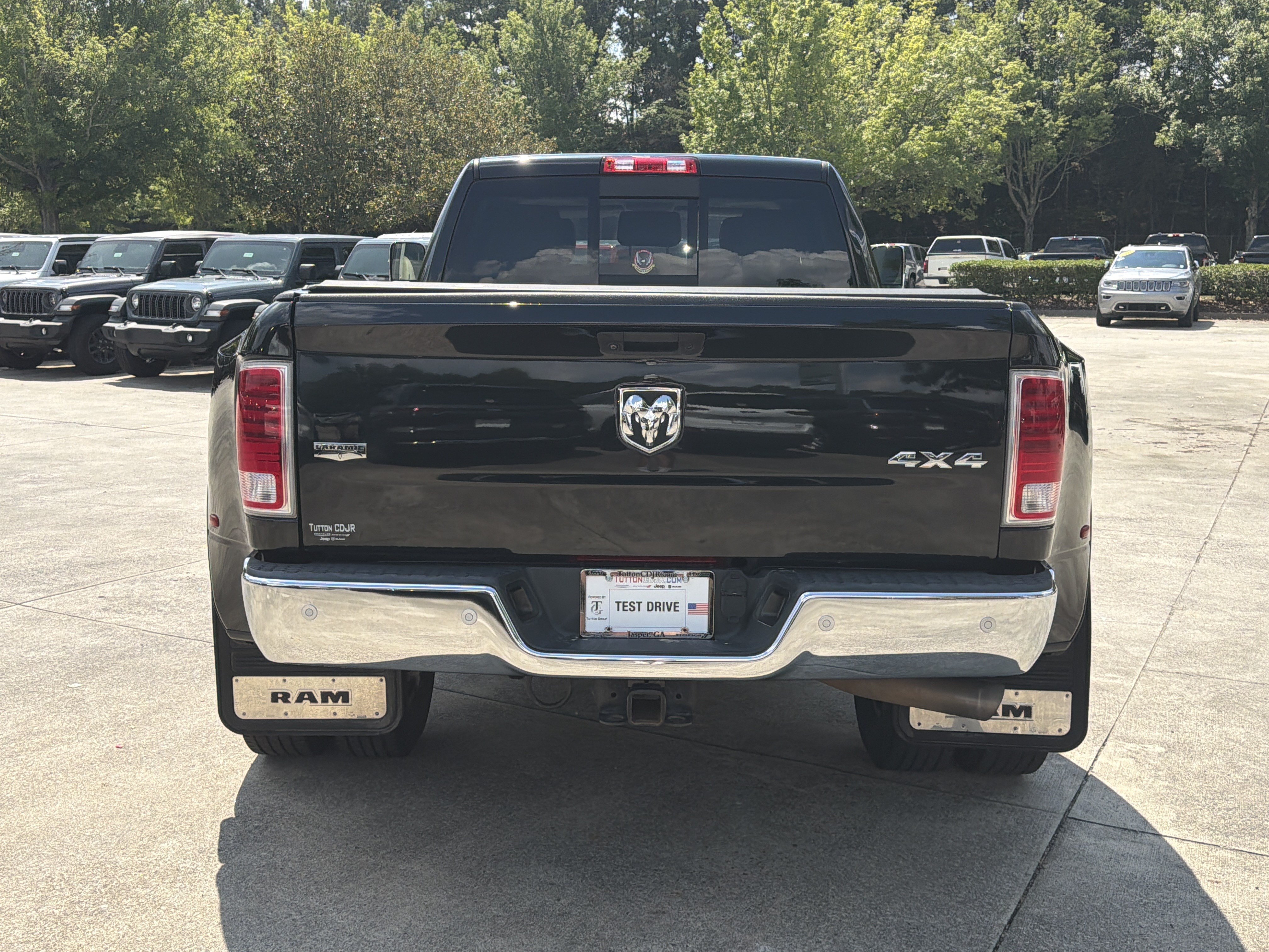 Used 2018 RAM 3500 Laramie w/ Convenience Group AWD/4WD image 6