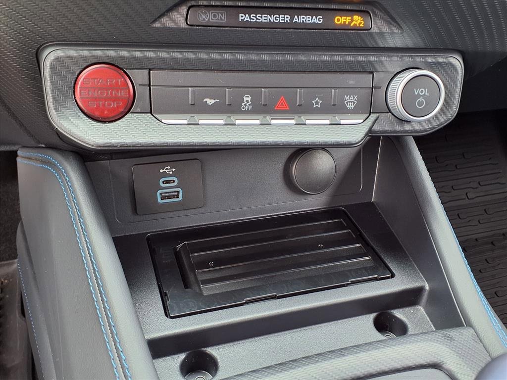 Used 2024 Ford Mustang Dark Horse image 23