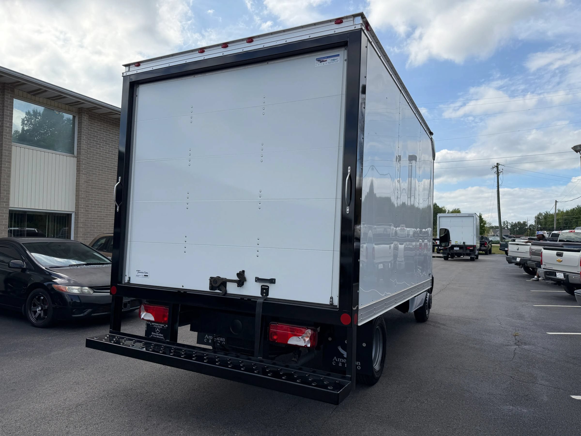 Used 2024 Mercedes-Benz Sprinter 3500 image 7