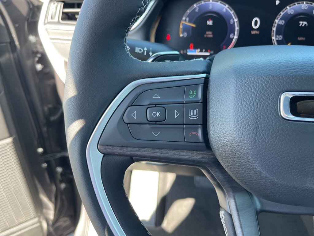 New 2025 Jeep Grand Cherokee L Limited image 14