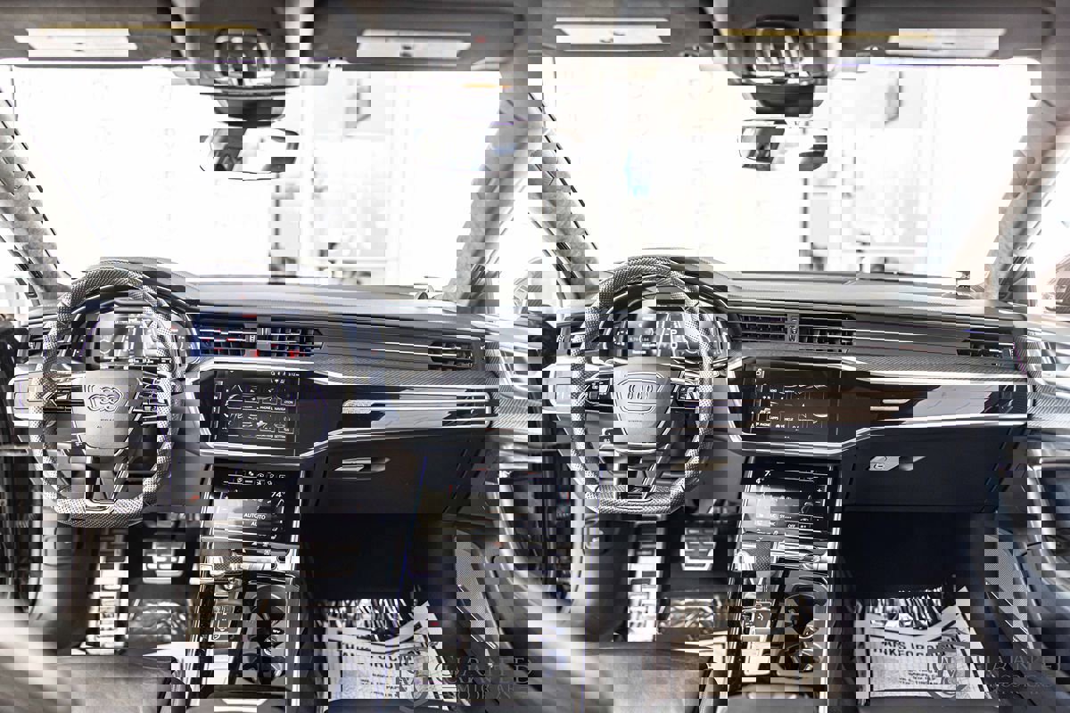 Used 2023 Audi RS 7 Sportback w/ Carbon Optic Package image 36