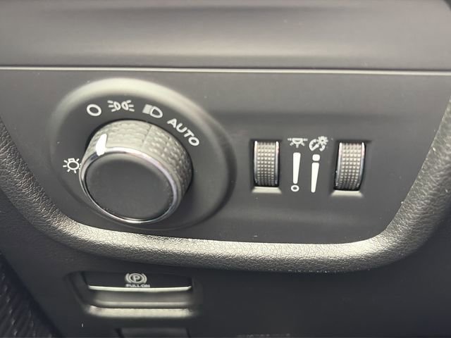 New 2026 Jeep Grand Cherokee Altitude image 33