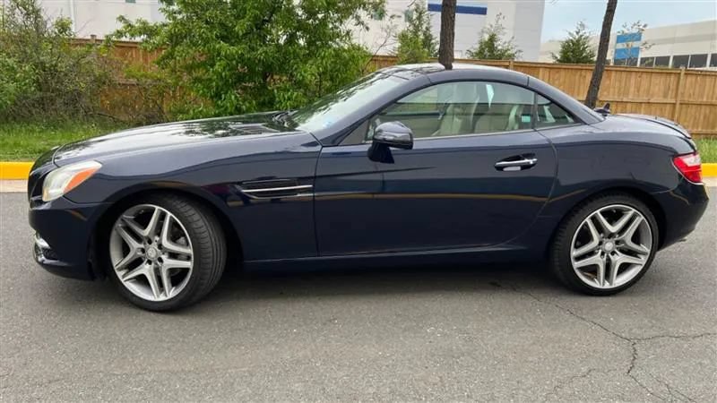 Used 2014 Mercedes-Benz SLK 250 image 5