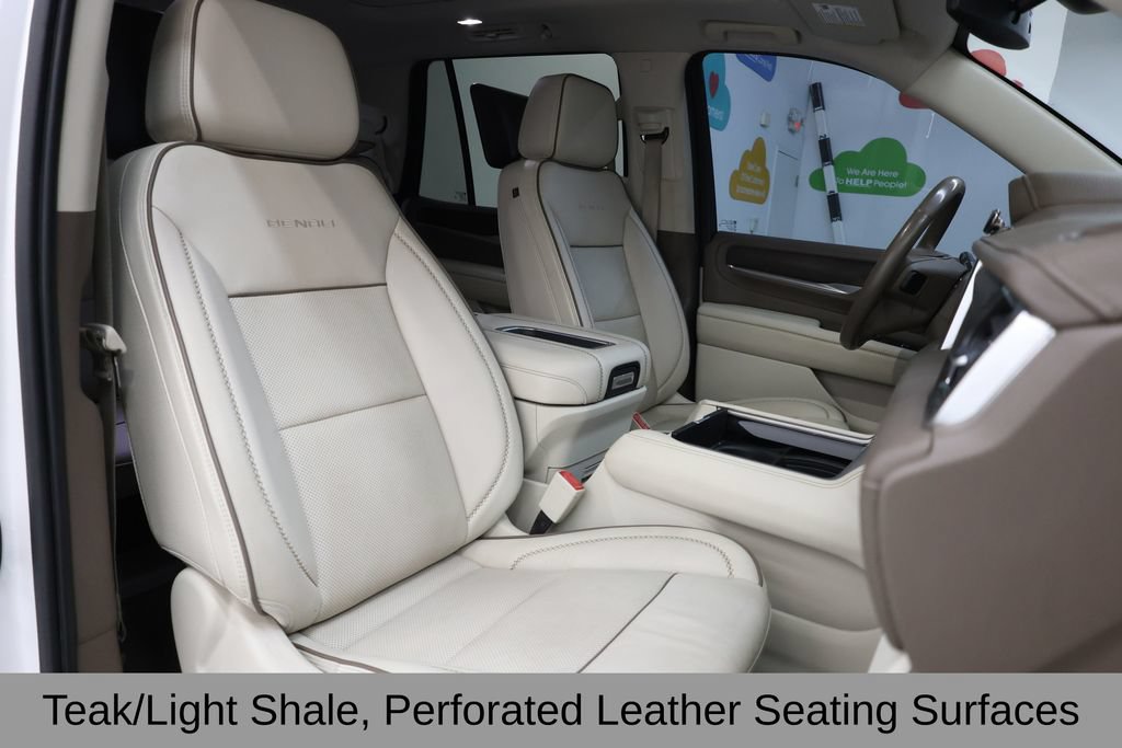 Used 2021 GMC Yukon Denali w/ LPO, Illumination Package AWD/4WD image 15