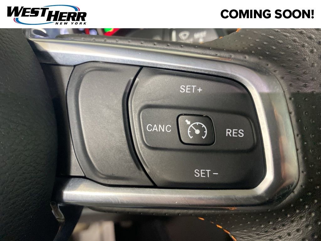 Used 2022 Jeep Gladiator Mojave w/ Cold Weather Group image 12