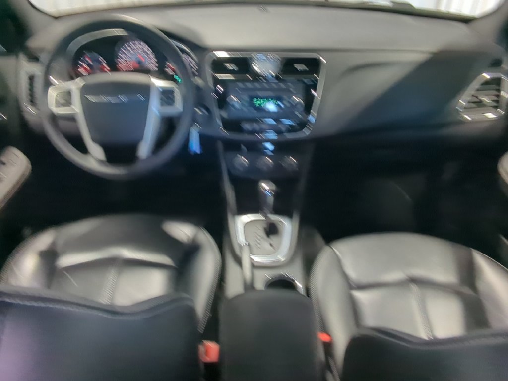 Used 2014 Chrysler 200 Limited FWD image 18
