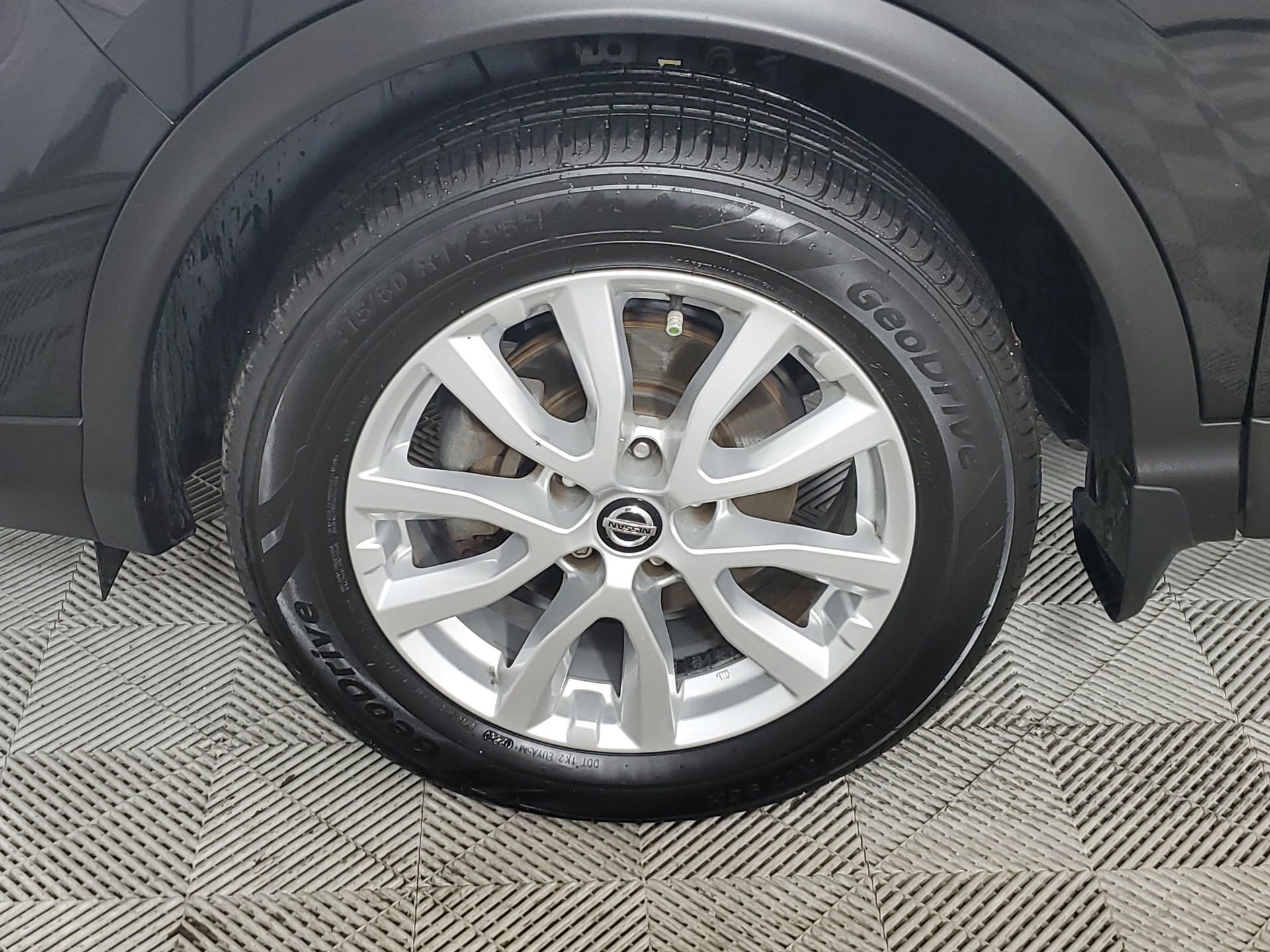 Used 2020 Nissan Rogue Sport S w/ Appearance Package image 18